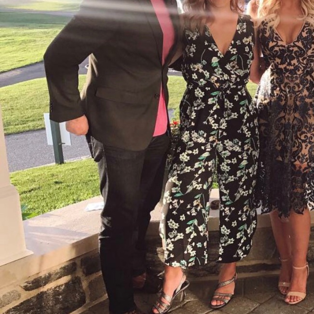 Tahari Floral Jumpsuit / Romper